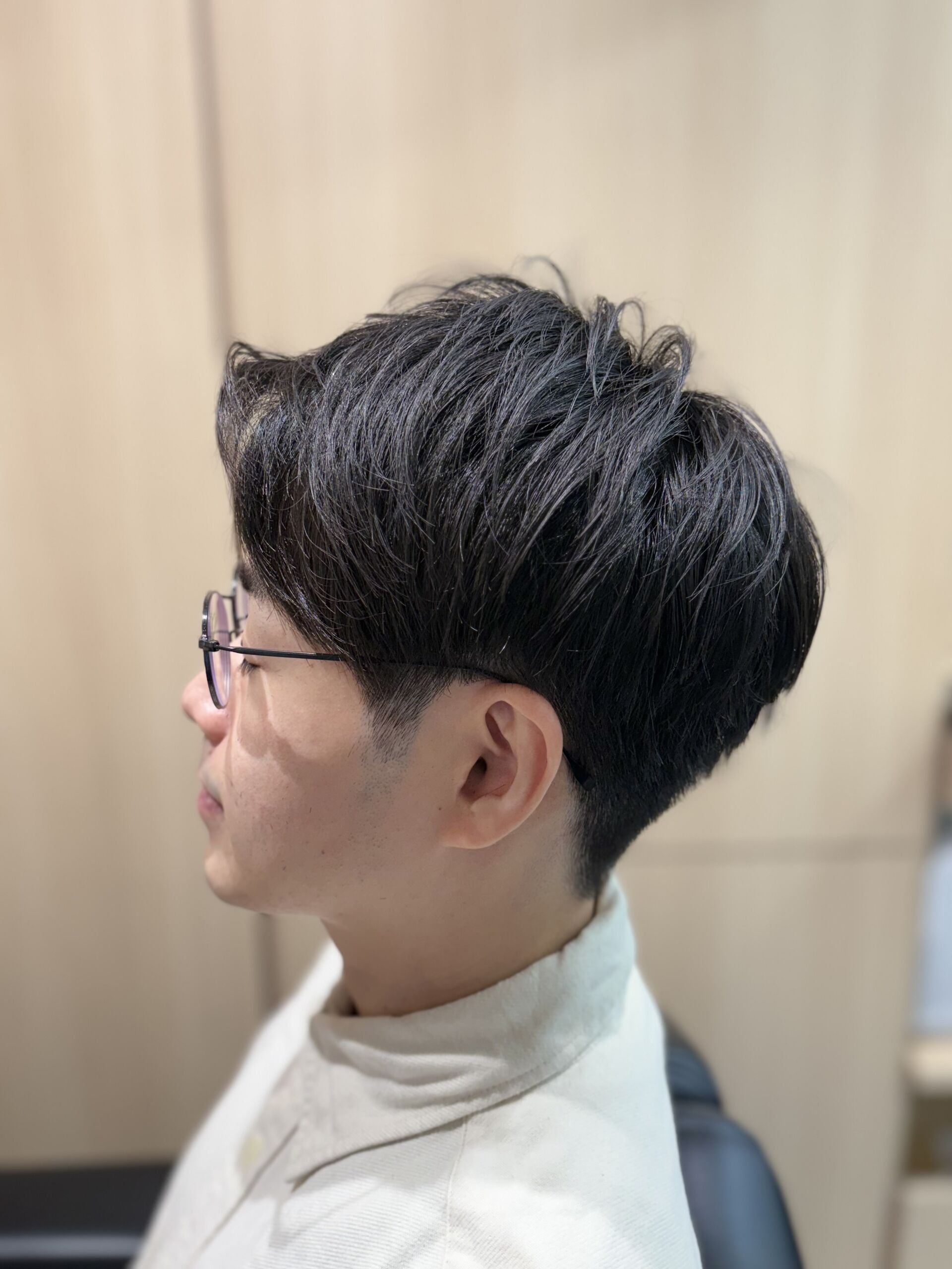 ビジネスツーブロック×アップバングショート