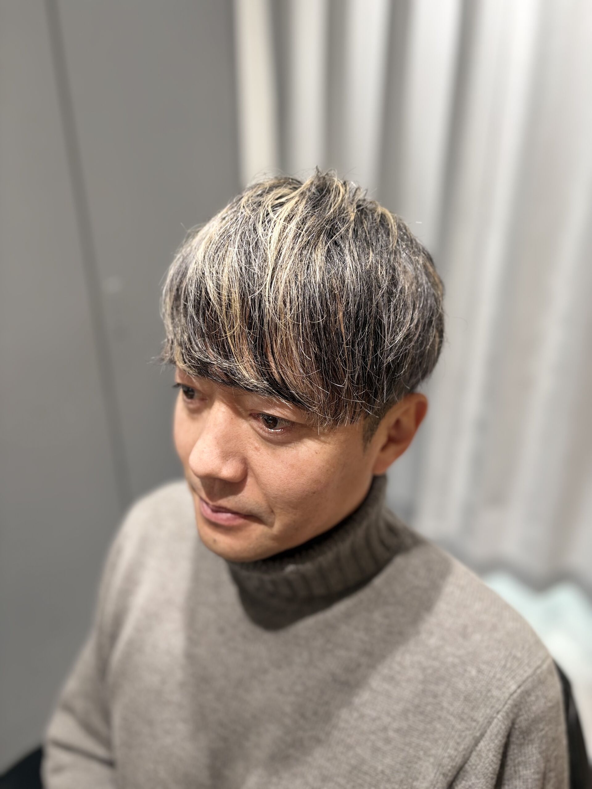 白髪を、武器に変える。