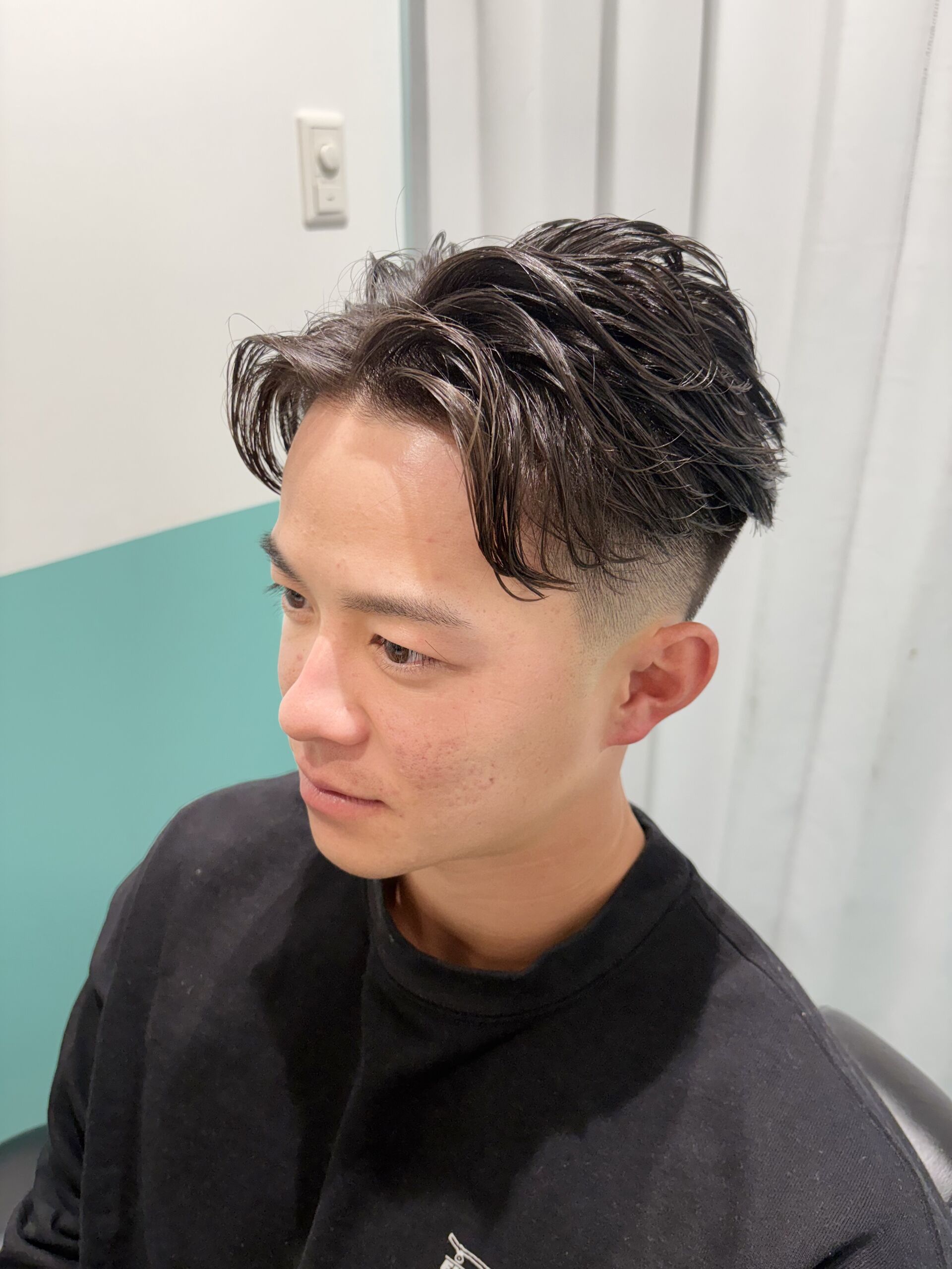 テーパーフェード×フェザーショート
